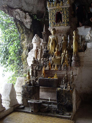 Buddahs in the cave