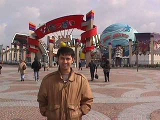 Disneyland, Paris 3-19-99