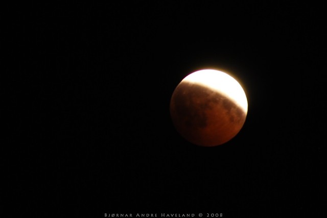 The red desert of shadow