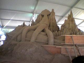 squid made up of sand @ colorado state fair