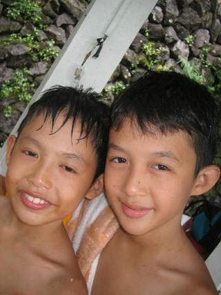 while in Pinas...