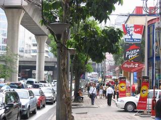 Stupid signs around Thailand No. 8
