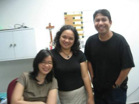 Arn with the girls of SDEAS