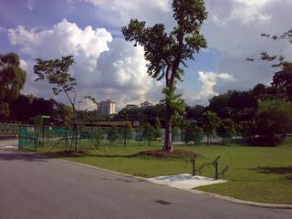 On towards Kent Ridge Park
