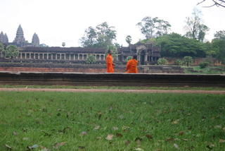 Monks, Angkor Wat
