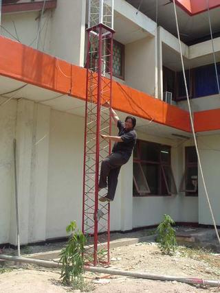 SMART MONKEY ? he he he.....