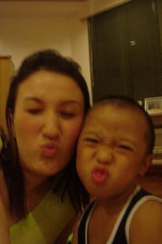 Just KISS me!!!! lol MUaH