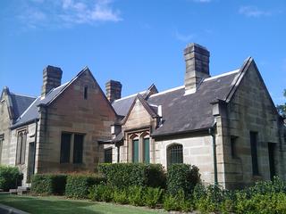 Wandering around Victoria Park, Broadway.