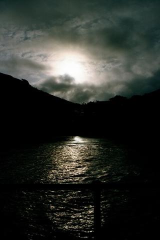 Mullion Cove at 05.30 h in the morning