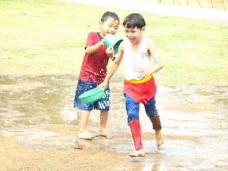 Songkran...main air!
