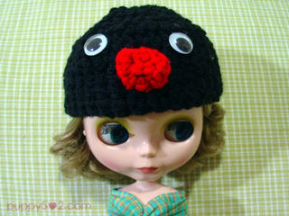 Pingu beanie borrowed :P