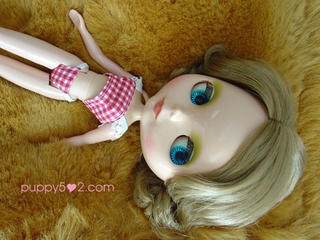 I made a pair of gingham panties for Peony