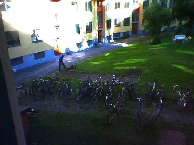 Faens gressklippende djevel