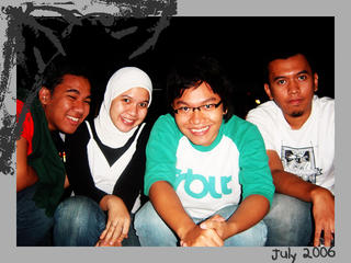 Berempat.