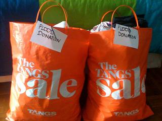 Hot-spring in Singapore &bull; 2 Bags of Clothes &bull; The Quake