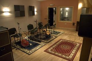 Live Room 1