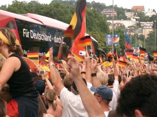 und ber Bus f