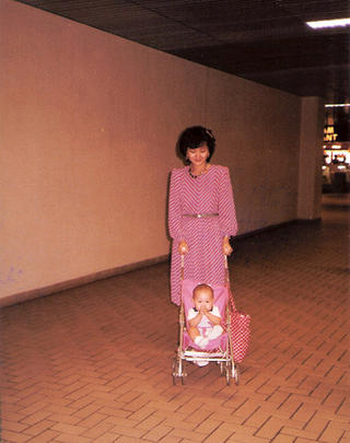 Nice stroll at the airport with Mum